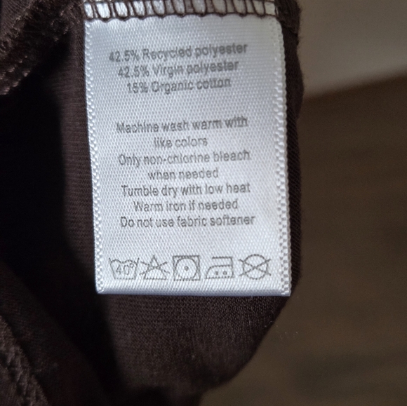 ALO Coolfit Chocolate Short Sleeve Tee - Picture 4 of 4